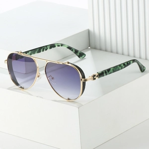 Aviator Sunglasses Metal Frame UV400 Protection Gradient Lens Retro Fashion Eyewear For Men Women
