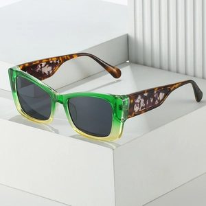 Women Square Frame Sunglasses PC Material UV400 Protection Gradient Lenses Retro Fashion Outdoor Travel Contrast Color Hollow Temple