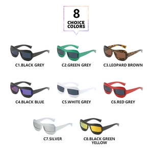 Présentation de 8 lunettes de soleil rectangulaires avec montures épaisses et verres colorés
