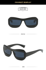 Détail de lunettes de soleil carrées noires avec verres gris foncé sous plusieurs angles