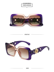 Détails des lunettes de soleil carrées marron violet avec chaîne et accents dorés