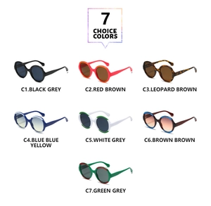 Grille détaillée présentant des lunettes de soleil rondes rétro en sept coloris variés