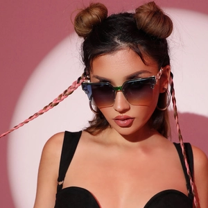 Lunettes De Soleil Carrées Surdimensionnées Verres Dégradés Branches En Chaîne Métallique Protection UV400 Hip Hop Streetwear