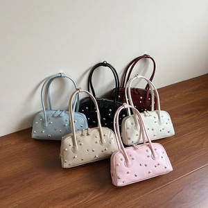 Retro shoulder bag with star metal studs and faux pearls in six trendy colors