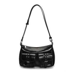 Borsa sottospalla alla moda in pelle verniciata nera con tasche multiple stile moto