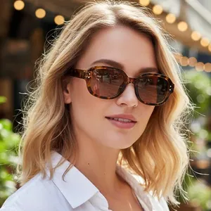 Retro Quadratische Sonnenbrille PC Rahmen UV400 Schutz Outdoor Urlaub Mode Brillen Mit Nietendekor Damen Herren