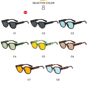 Griglia di occhiali da sole vintage squadrati disponibili in otto diverse colorazioni