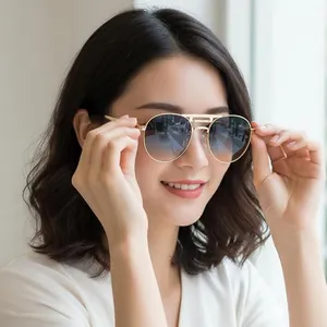 Lunettes de soleil aviateur en métal doré avec verres dégradés pour hommes et femmes