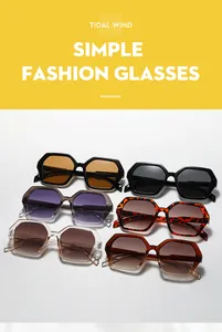 Plusieurs lunettes de soleil hexagonales élégantes en diverses couleurs et motifs dégradés