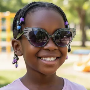 Kids Cat Eye Sunglasses Butterfly Wing Glitter PC Frame UV400 AC Gradient Lens Fashion Outdoor Eyewear For Girls Toddler