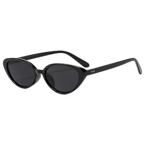 Retro Y2K oval cat eye sunglasses in glossy black frame for women outdoor sports