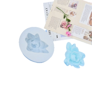Stampo in silicone a fiore azzurro per sapone artigianale e candele con petali definiti