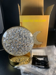 Star Moon night lamp set with crystal shade, USB cable, manual and golden base