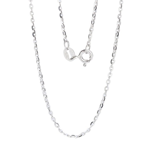 Detail of S925 sterling silver O-chain necklace showing spring clasp and hallmark