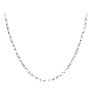 Macro shot of s925 sterling silver flat link chain with high reflective finish