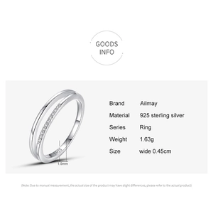 Macro detail of S925 sterling silver double-layer ring with dimensions and weight data