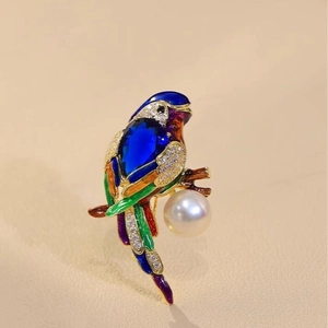 Vintage Parrot Brooch Enamel Alloy Blue Green Rhinestone Bird Pin With Artificial Pearl For Women Wedding Party Luxury Jewelry