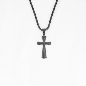 Long collier pendentif croix noire en acier inoxydable avec chaîne boîte unisexe