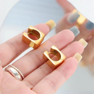 Minimalist gold square hoop earrings with polished U-shaped geometric design for women
