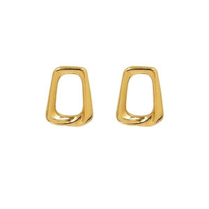 French style 18k gold geometric earrings with a twisted trapezoid design on white background