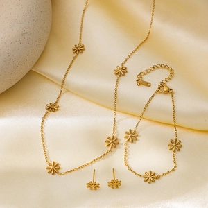 Gänseblümchen Halskette Armband Ohrstecker Titanstahl Vergoldet Elegant Süßer Blumenschmuck Für Frauen