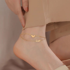 Tobillera de Doble Capa con Colgante de Corazón Love para Mujer Acero de Titanio Chapado en Oro Cadena de Serpiente Joyería de Pies