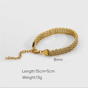 Detail of 8mm gold mesh chain bracelet with lobster clasp and extension link