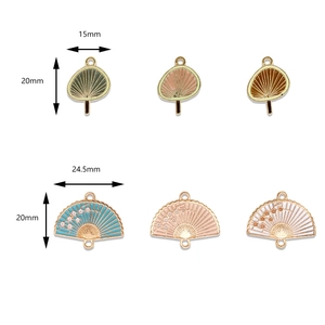 Dijes de abanico de aleación esmaltada en varias formas para la creación de joyas DIY
