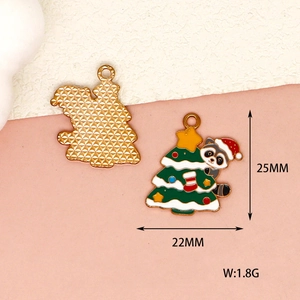 Detailed view of Christmas raccoon tree charm with dimensions 22x25mm and 1.8g weight