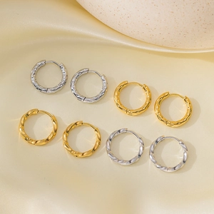 Stainless Steel Hoop Earrings For Women Hammered Twisted Mobius Geometric Ear Jewelry Gold Silver Earring Post Accessory