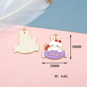 Detail view of cute rabbit alloy charm showing dimensions 30x29mm and 4.6g weight.