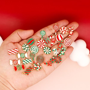Vielfältige Weihnachts-Süßigkeiten und Lutscher Charms für DIY Schmuckherstellung