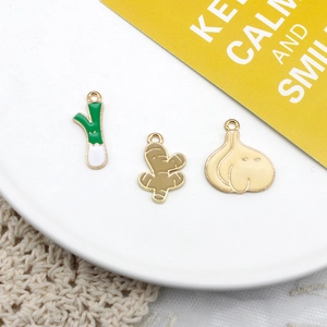 Creative alloy enamel vegetable charms set with green onion ginger and garlic designs