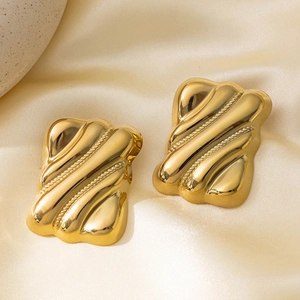 Chic 18k gold plated stainless steel square earrings with vintage textured pattern