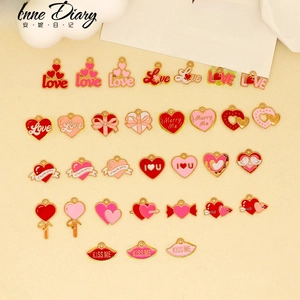 Ciondoli in Lega di Zinco Smaltati a Forma di Cuore per San Valentino per Creazione di Gioielli DIY Collana Orecchini