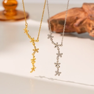 Collier Pendentif Gland Fleur En Cuivre Et Zircon Bijoux De Chaîne De Clavicule Florale Élégante Pour Femmes