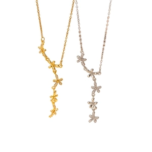 Collier à franges fleurs élégant en finition or et argent avec pierres de zircone