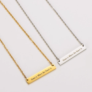 Collar de Barra Grabada de Acero Inoxidable 304 Minimalista Colgante Home Is Where The Heart Is Chapado en Oro 18k Collar con Etiqueta Rectangular para Parejas Mujeres Hombres Joyería