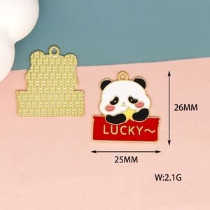 Nahaufnahme des Panda-Anhängers aus Legierung mit 25x26 mm Abmessungen und Gewicht