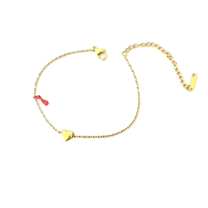 Elegant gold heart pendant bracelet in polished titanium steel with adjustable link chain