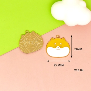 Detail view of Shiba Inu enamel pendant with dimensions 25.5mm x 24mm for DIY jewelry