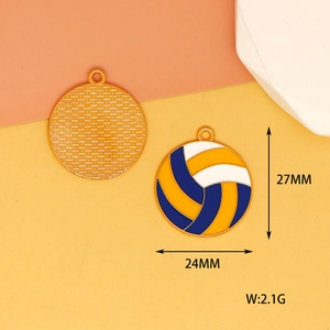 Vue détaillée d'un pendentif de volleyball en émail avec dimensions de 24x27mm pour bijoux