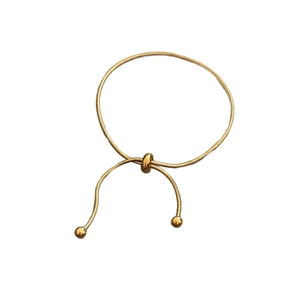 Bracciale a catena serpente regolabile in oro minimalista con chiusura a sfera scorrevole