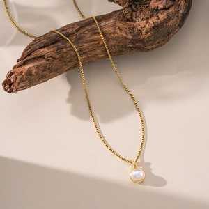 Collier Élégant À Pendentif En Künstliche Perle En Acier Titane Pour Femmes Plaqué Or Chaîne De Clavicule Bijoux En Pierre Œil De Chat