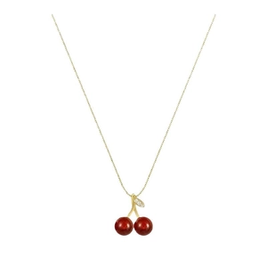 Collier cerise doré élégant avec fruits rouges et feuille en zircone scintillante