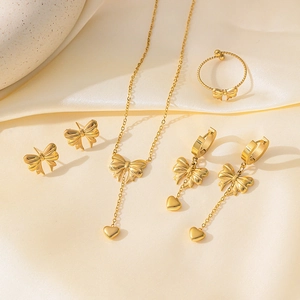 Bowknot Herz Anhänger Halskette Und Ohrringe Titan Edelstahl Vergoldet Süß Elegant Schmuck Für Damen