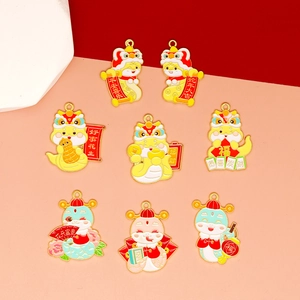 Huit pendentifs festifs en forme de serpent du zodiaque chinois pour bijoux et cadeaux DIY