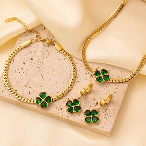 Four Leaf Clover Necklace Bracelet Earrings Stainless Steel Heart Emerald Green Stone Gold Plated Snake Chain Elegant Women