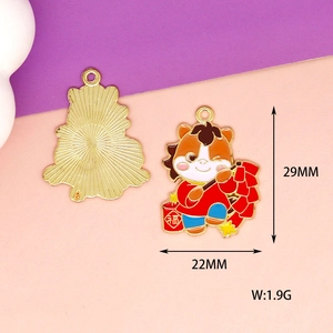 Detailed view of enamel horse pendant showing front, back, and 22x29mm dimensions.