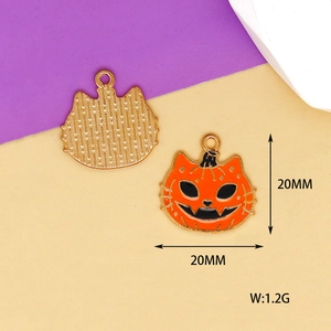 Detail view of Halloween pumpkin cat charms with 20mm dimensions and 1.2g weight.
